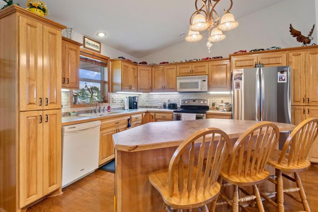 3455 339th Avenue NE, Cambridge, MN 55008