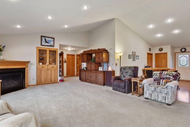 3455 339th Avenue NE, Cambridge, MN 55008