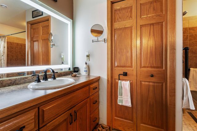 3455 339th Avenue NE, Cambridge, MN 55008