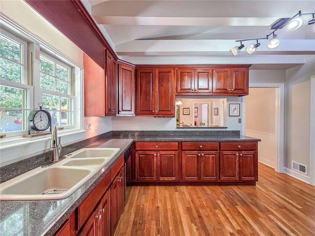 636 Holly Drive, Gainesville, GA 30501