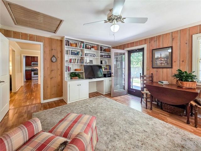 636 Holly Drive, Gainesville, GA 30501