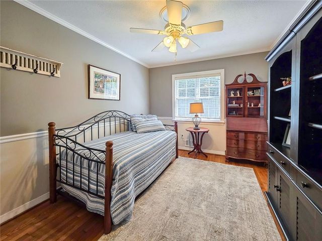 636 Holly Drive, Gainesville, GA 30501