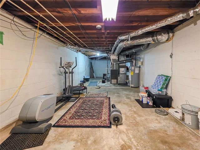 636 Holly Drive, Gainesville, GA 30501