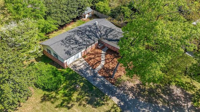 636 Holly Drive, Gainesville, GA 30501