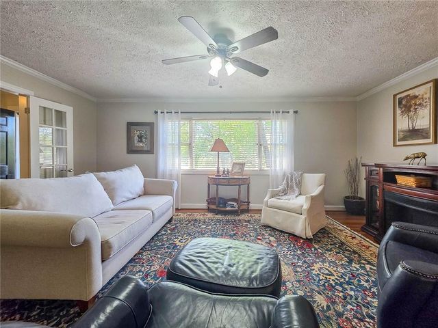 636 Holly Drive, Gainesville, GA 30501