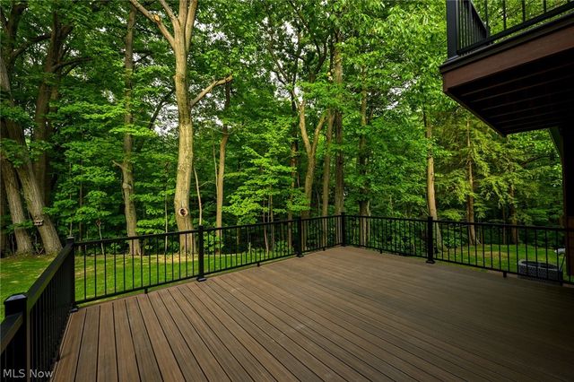 6567 Queens Way, Brecksville, OH 44141