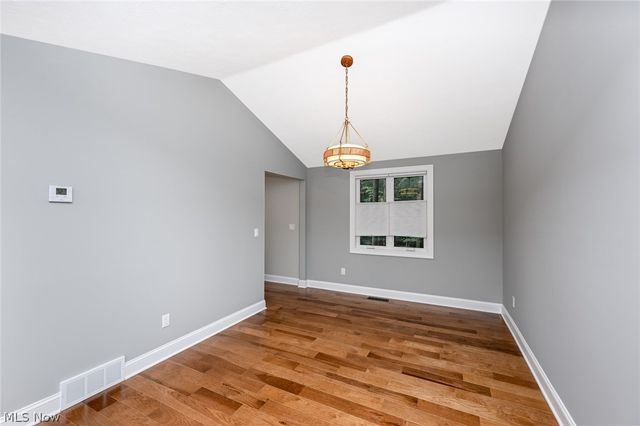6567 Queens Way, Brecksville, OH 44141