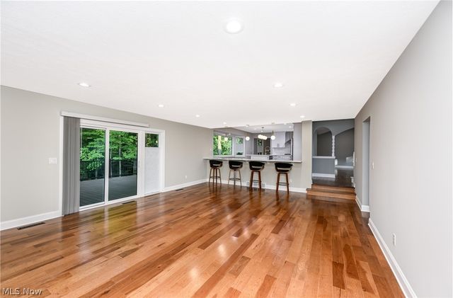 6567 Queens Way, Brecksville, OH 44141