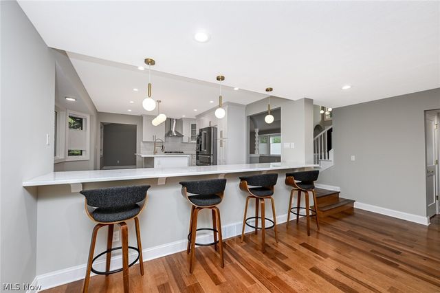 6567 Queens Way, Brecksville, OH 44141
