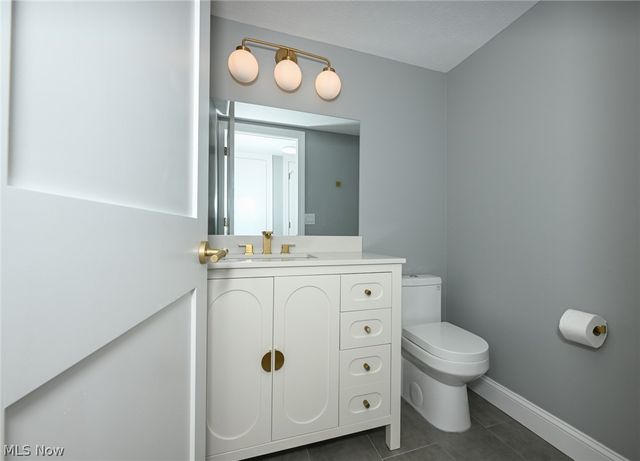 6567 Queens Way, Brecksville, OH 44141