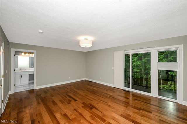 6567 Queens Way, Brecksville, OH 44141