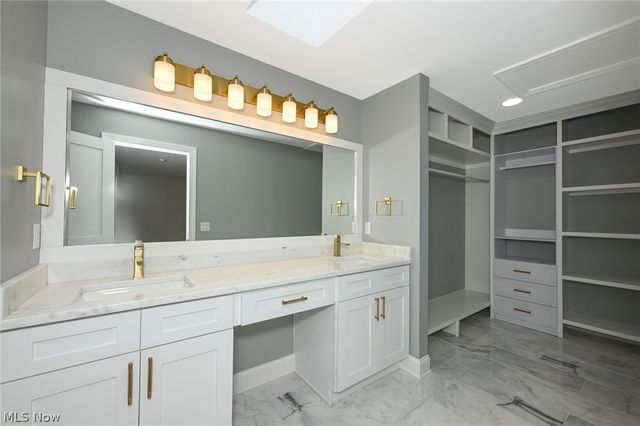 6567 Queens Way, Brecksville, OH 44141