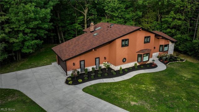 6567 Queens Way, Brecksville, OH 44141