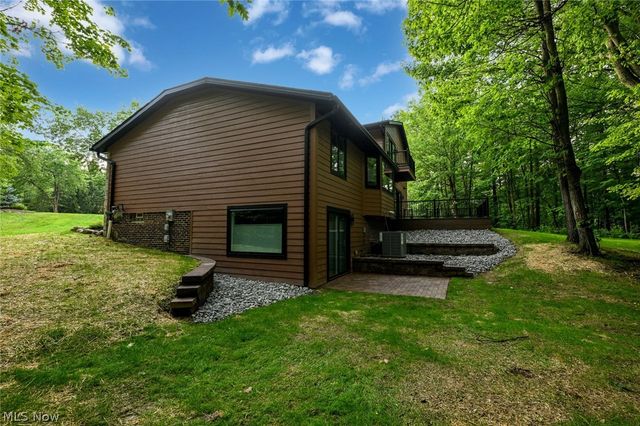 6567 Queens Way, Brecksville, OH 44141