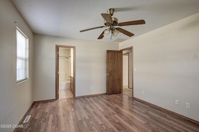 203 N Adams Avenue, Joplin, MO 64801