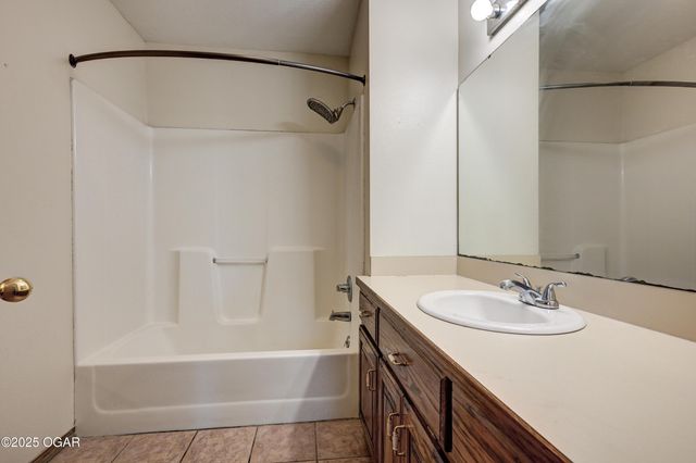 203 N Adams Avenue, Joplin, MO 64801