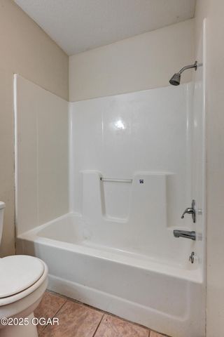 203 N Adams Avenue, Joplin, MO 64801