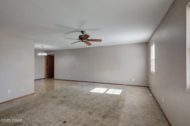 203 N Adams Avenue, Joplin, MO 64801