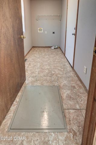 203 N Adams Avenue, Joplin, MO 64801