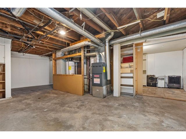 1568 Clinton St, Aurora, CO 80010