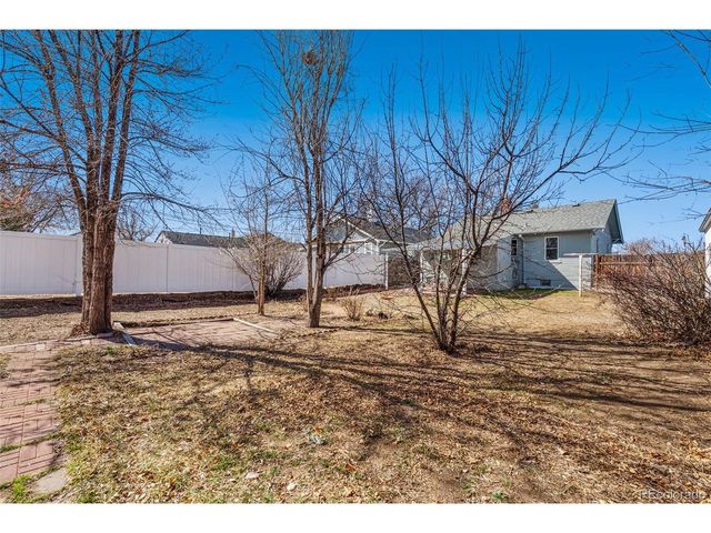 1568 Clinton St, Aurora, CO 80010