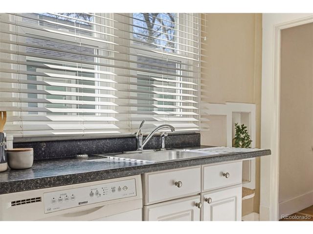 1568 Clinton St, Aurora, CO 80010