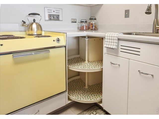 888 N Logan St 10D, Denver, CO 80203