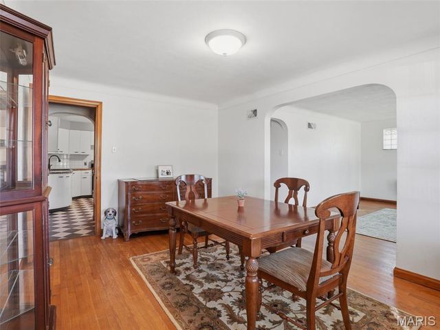 3631 Park Crest Drive, St Louis, MO 63125