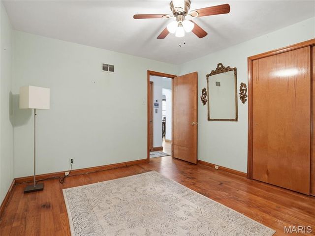 3631 Park Crest Drive, St Louis, MO 63125