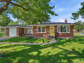3631 Park Crest Drive, St Louis, MO 63125