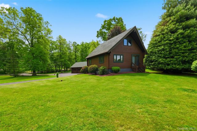 2 Linder Drive, New Paltz, NY 12561