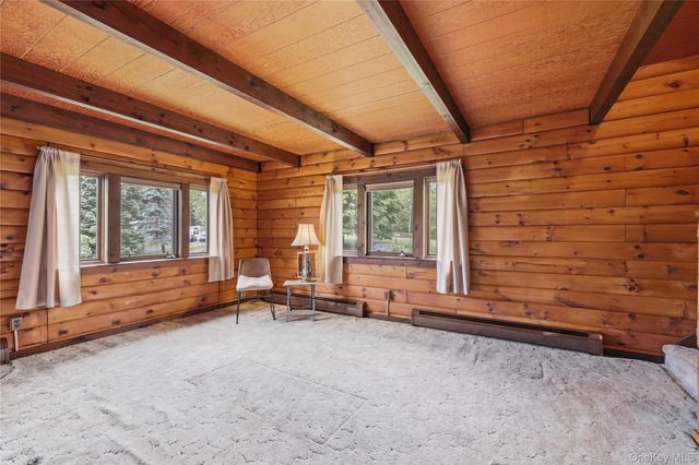 2 Linder Drive, New Paltz, NY 12561