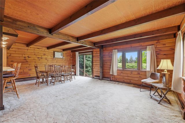 2 Linder Drive, New Paltz, NY 12561