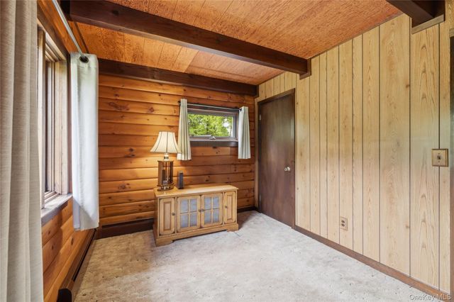 2 Linder Drive, New Paltz, NY 12561