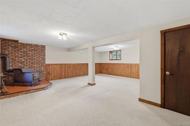 2 Linder Drive, New Paltz, NY 12561