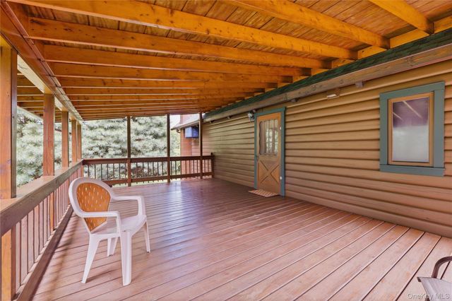 2 Linder Drive, New Paltz, NY 12561
