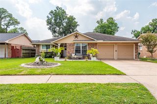 2712 Blueberry Lane, Pasadena, TX 77502