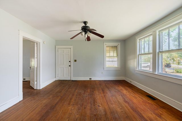22 Hester Street, Charleston, SC 29403