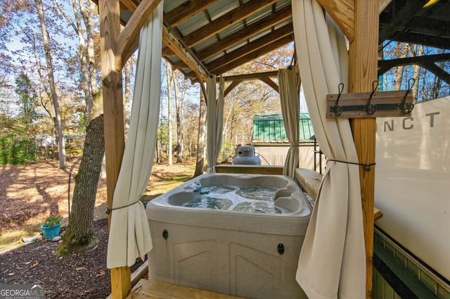 324 Leisure Acres Drive, Cleveland, GA 30528