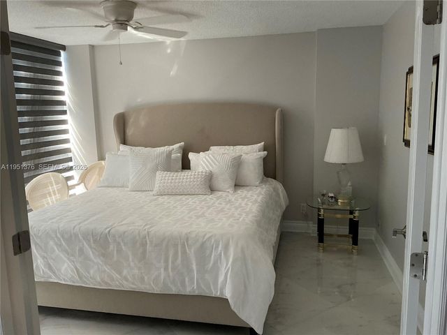 400 Leslie Dr 207, Hallandale Beach, FL 33009