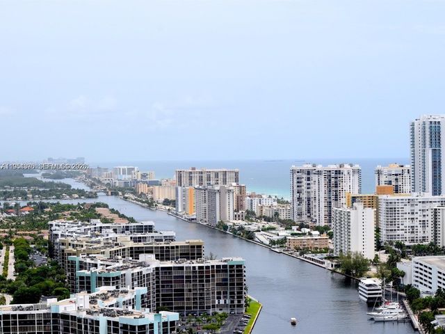 400 Leslie Dr 207, Hallandale Beach, FL 33009