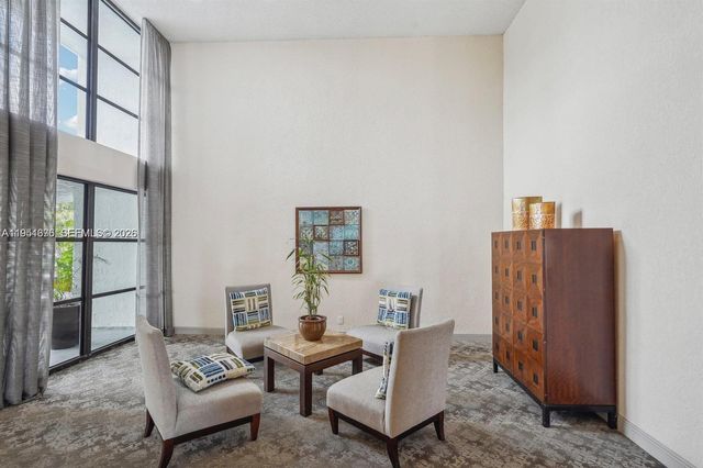 400 Leslie Dr 207, Hallandale Beach, FL 33009