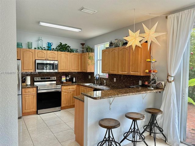 11301 NW 44th Ter 0, Doral, FL 33178