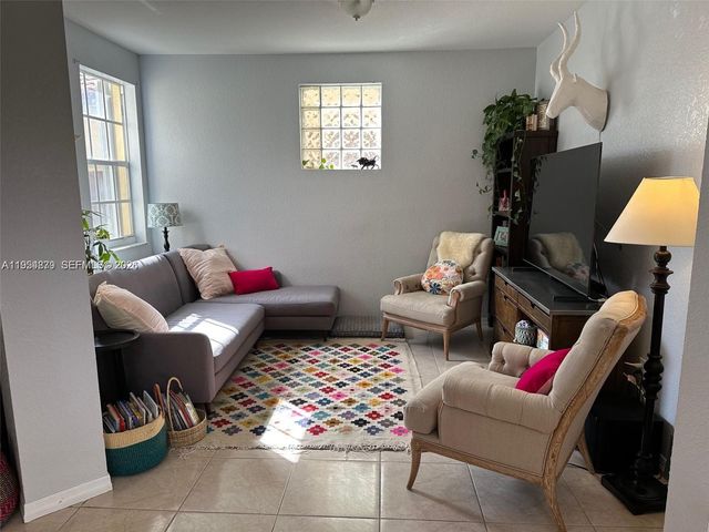 11301 NW 44th Ter 0, Doral, FL 33178