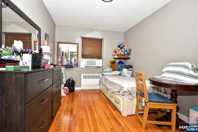 220-222 8th Street, Fairview, NJ 07022