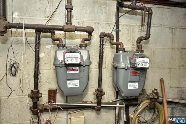 220-222 8th Street, Fairview, NJ 07022