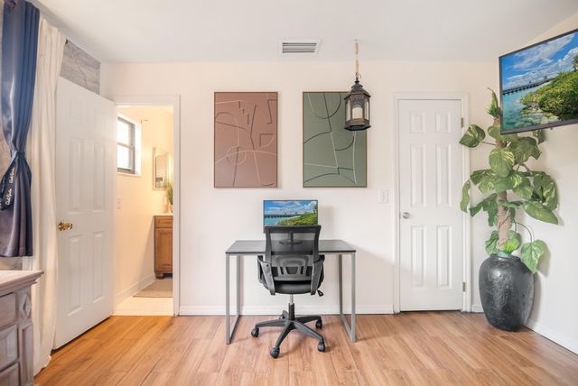 5187 2nd Road, Lake Worth, FL 33467