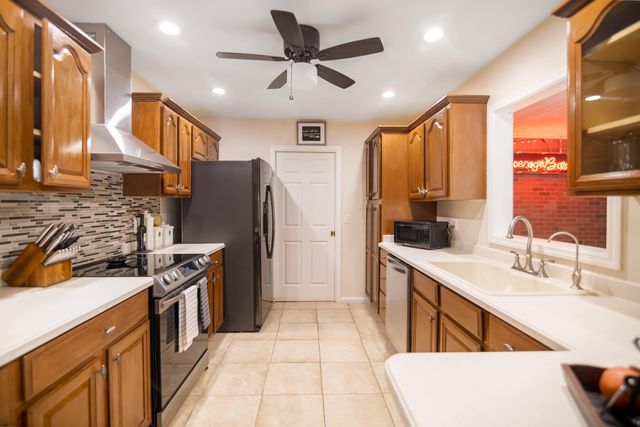 5187 2nd Road, Lake Worth, FL 33467