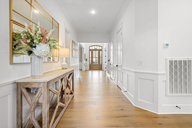 1016 Sinatra Dr, Nolensville, TN 37135