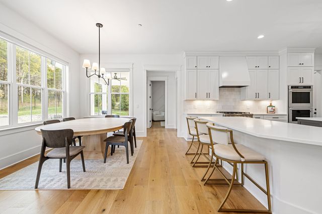 1016 Sinatra Dr, Nolensville, TN 37135